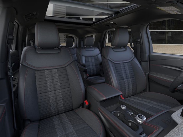2025 Ford Explorer ST-Line photo 4