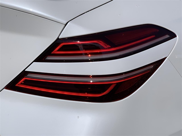 2025 Genesis G70 2.5T photo 13