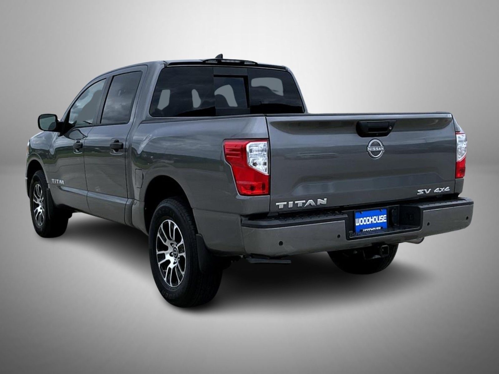 2024 Nissan Titan SV photo 7