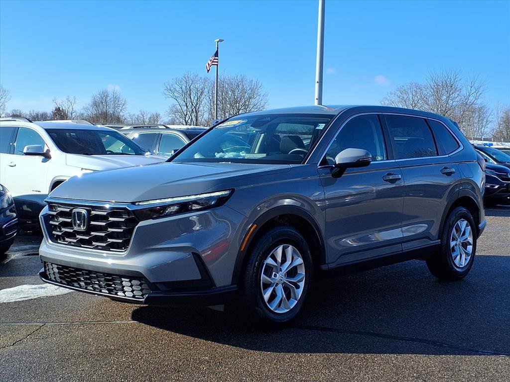 2026 Honda CR-V LX's photo