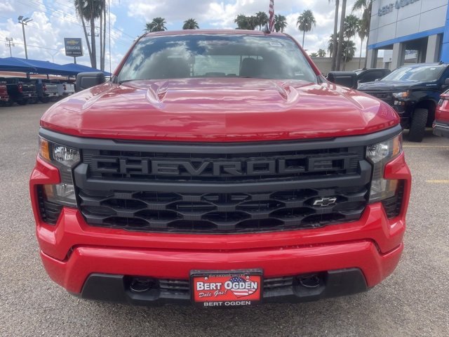 2026 Chevrolet Silverado 1500 Custom photo 2