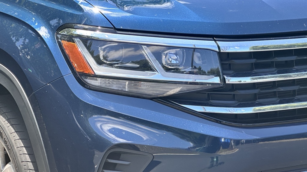 2022 Volkswagen Atlas Cross Sport V6 SE Technology photo 2
