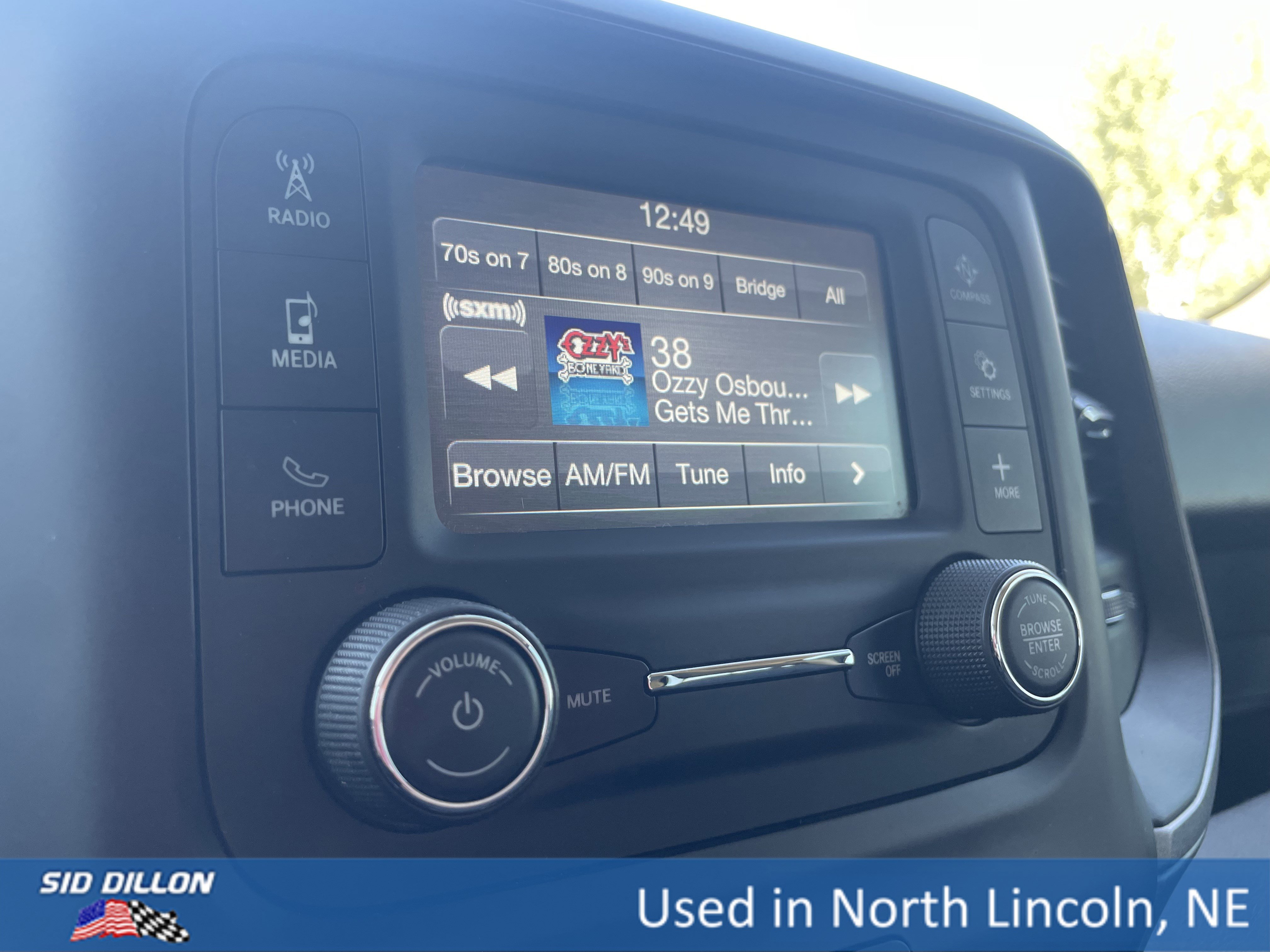 2019 Ram 1500 Tradesman photo 3