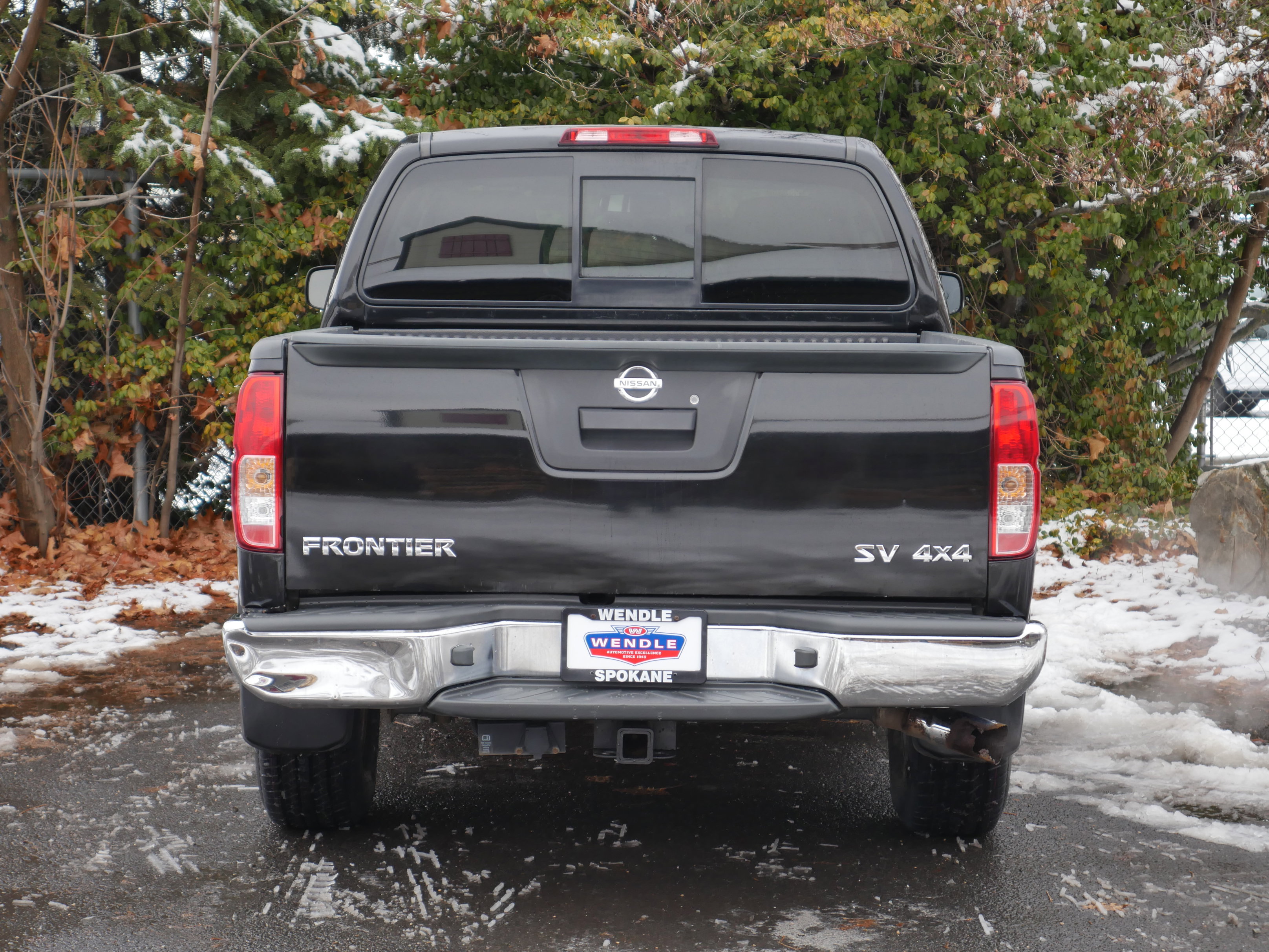 2017 Nissan Frontier SV photo 3