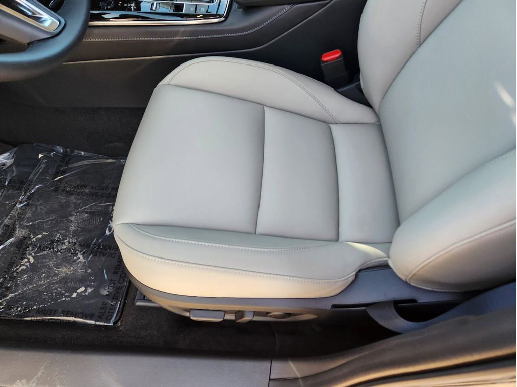 2025 Mazda CX-30 2.5 S Preferred photo 2