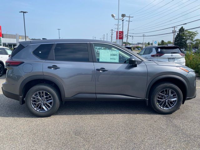2026 Nissan Rogue S photo 2
