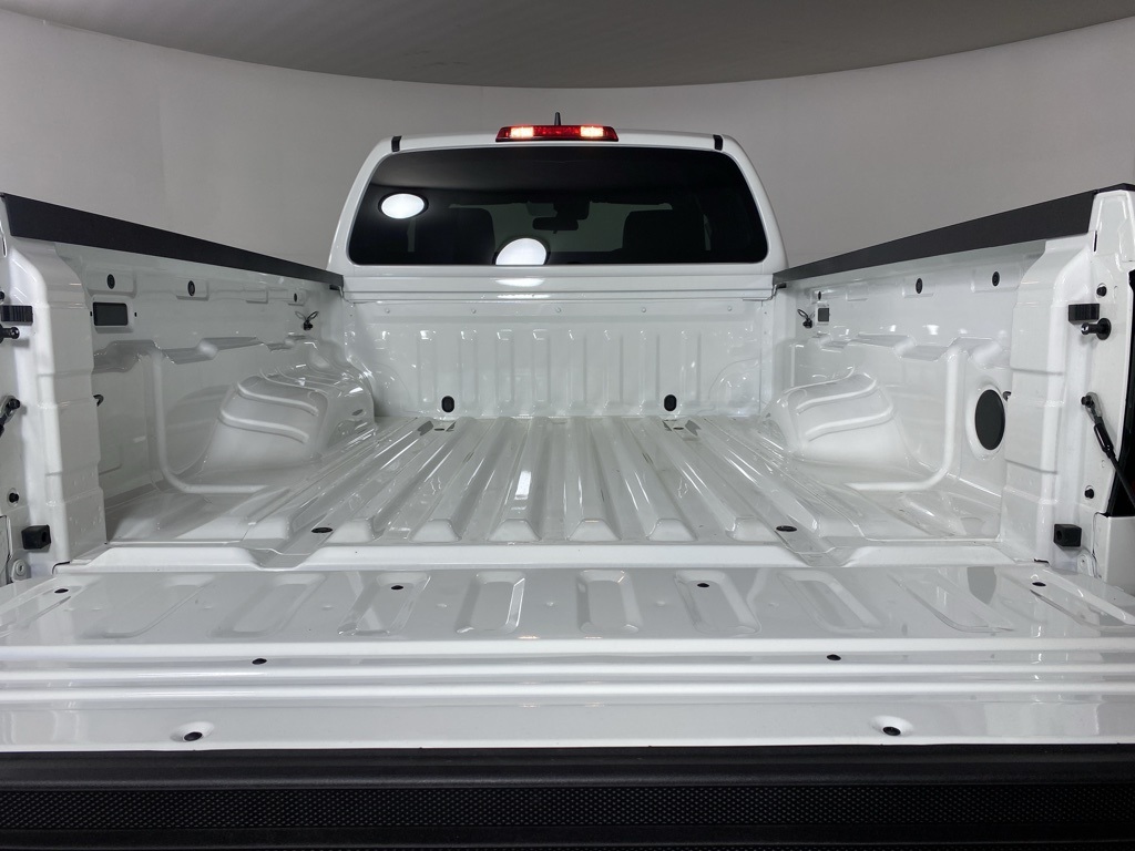 2025 Nissan Frontier SV photo 19