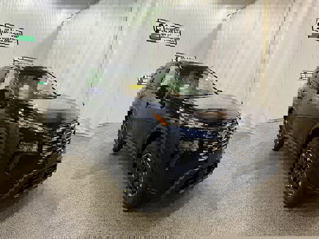 2026 Nissan Rogue SV's photo