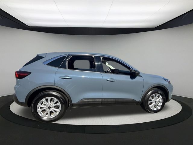 2024 Ford Escape Active photo 3