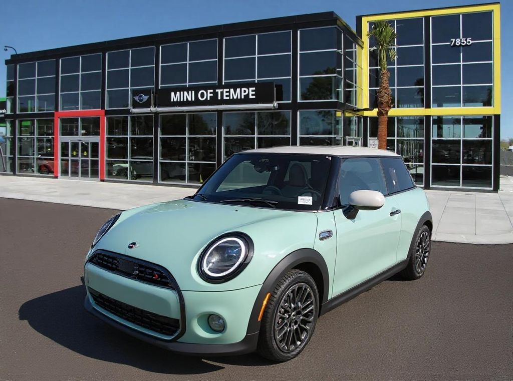 2026 MINI Hardtop 2 Door S's photo