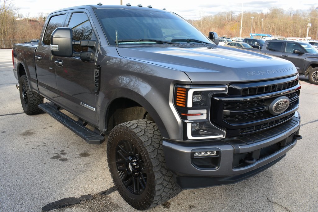 2022 Ford F-250 Lariat photo 4