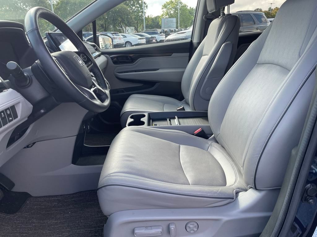 2024 Honda Odyssey Elite photo 2