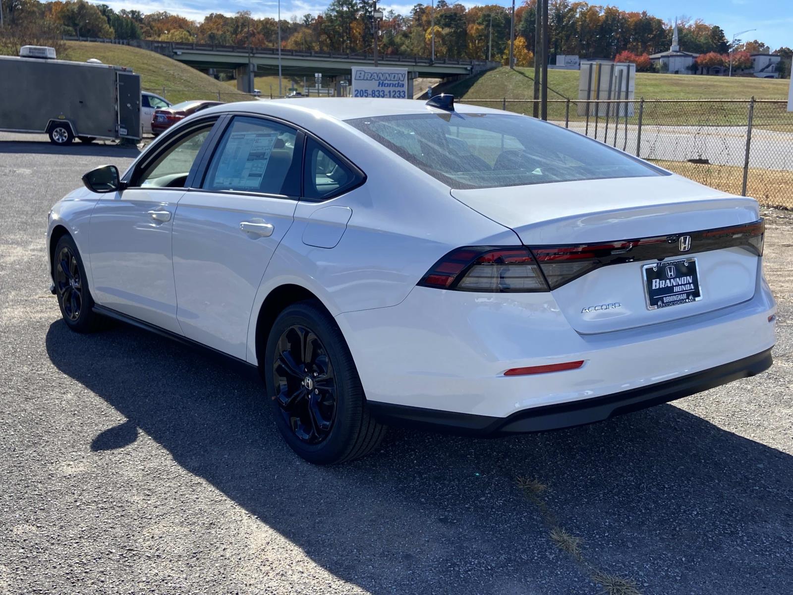 2025 Honda Accord SE photo 3