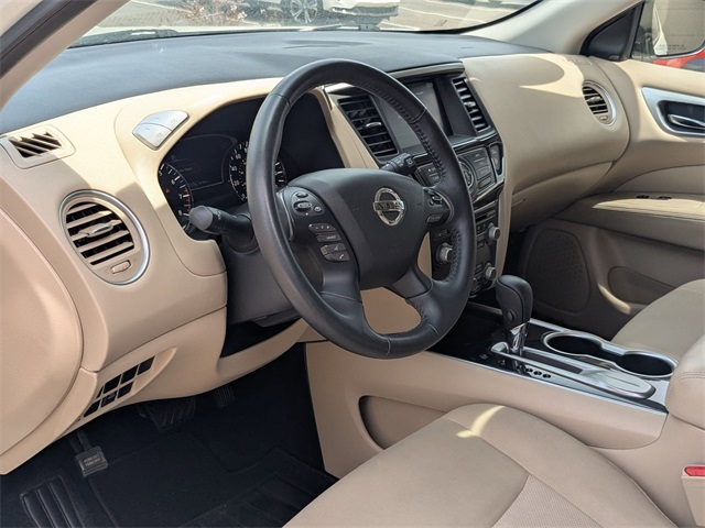 2020 Nissan Pathfinder SV photo 8