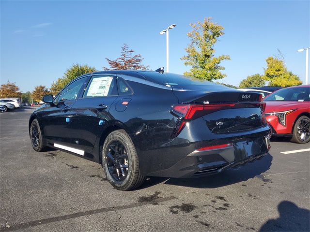 2025 Kia K5 LXS photo 5