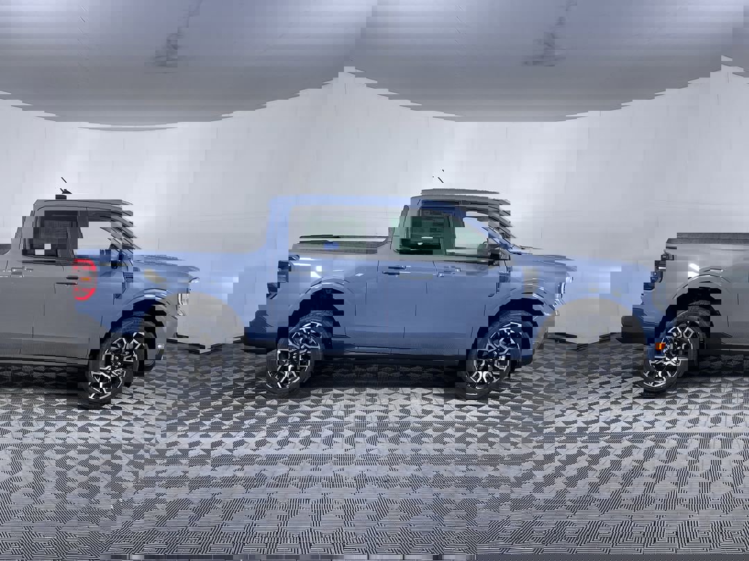2025 Ford Maverick Lariat photo 10