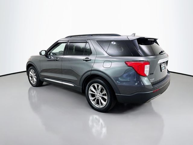 2020 Ford Explorer XLT photo 2
