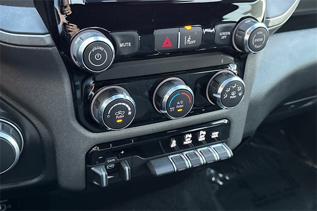 2025 Ram 1500 Tradesman photo 20