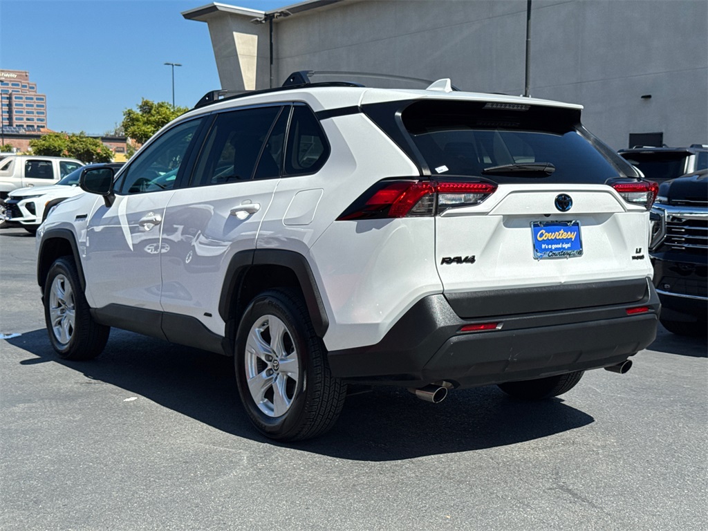 2021 Toyota RAV4 Hybrid LE photo 6