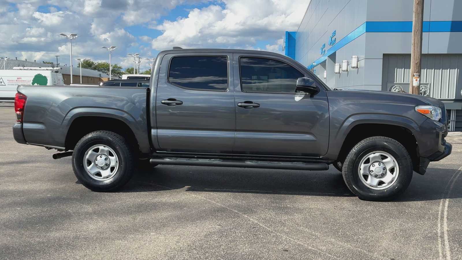 2020 Toyota Tacoma SR V6 photo 9