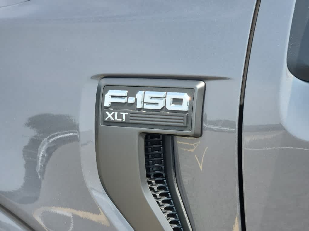2022 Ford F-150 XLT photo 22