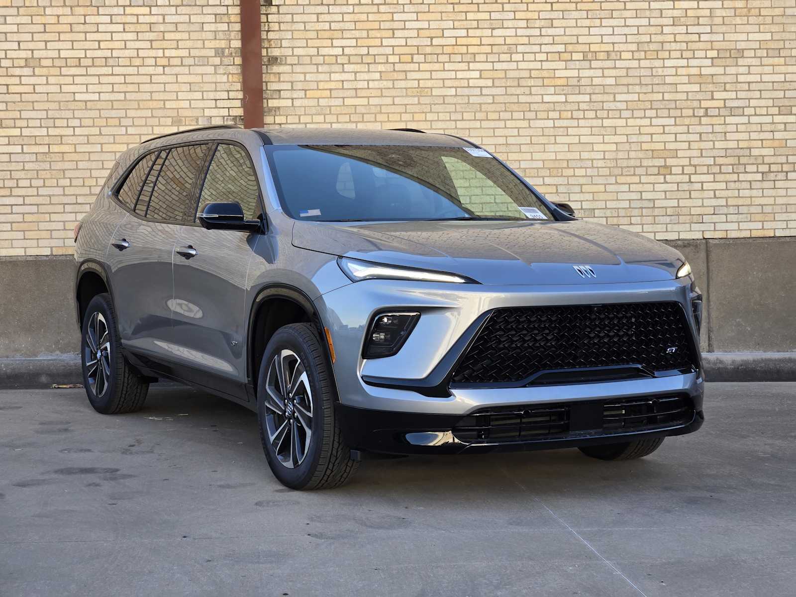 2026 Buick Enclave Sport Touring photo 2