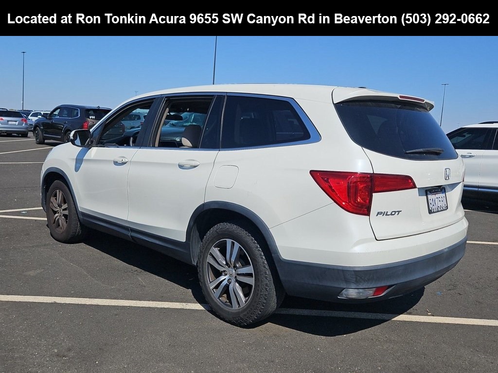 2017 Honda Pilot EX photo 3