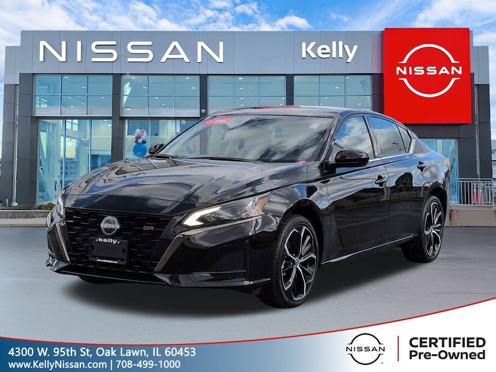 2025 Nissan Altima SR