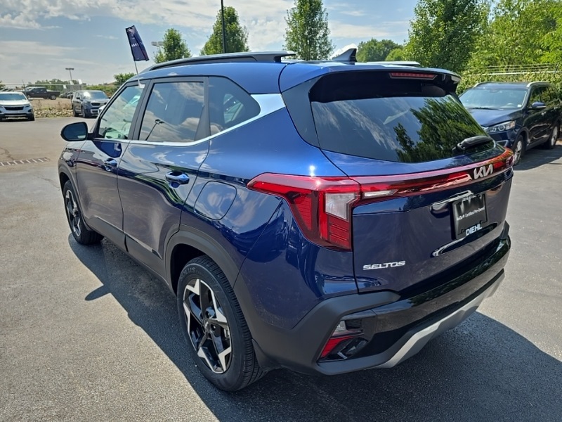 2025 Kia Seltos EX photo 4