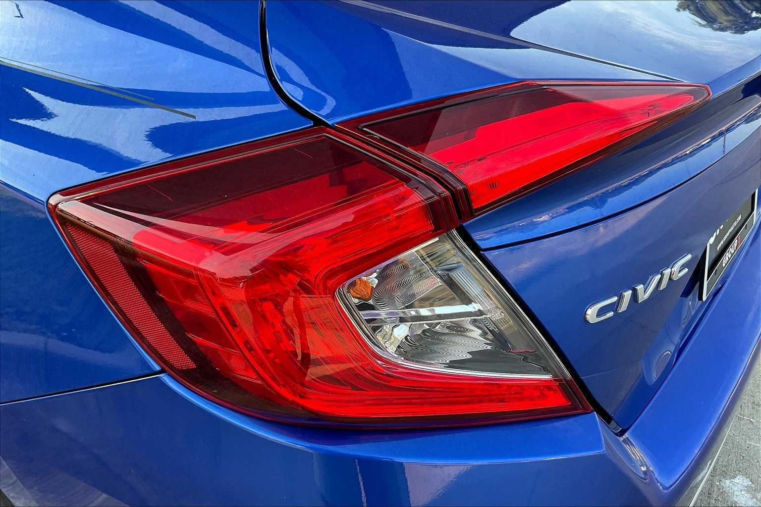 2019 Honda Civic LX photo 27