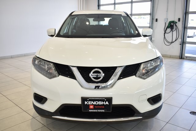 2016 Nissan Rogue S photo 3