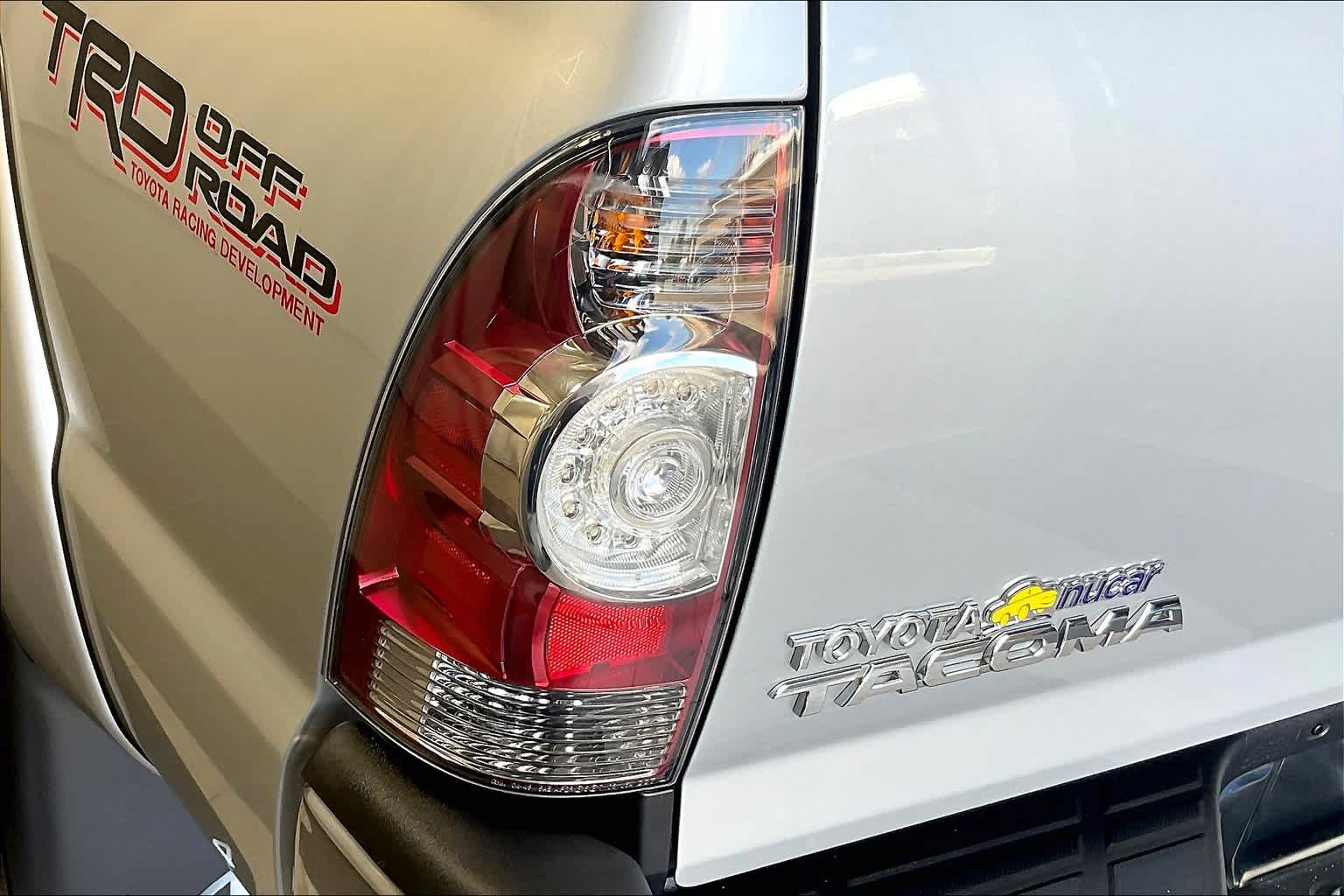 2013 Toyota Tacoma photo 29