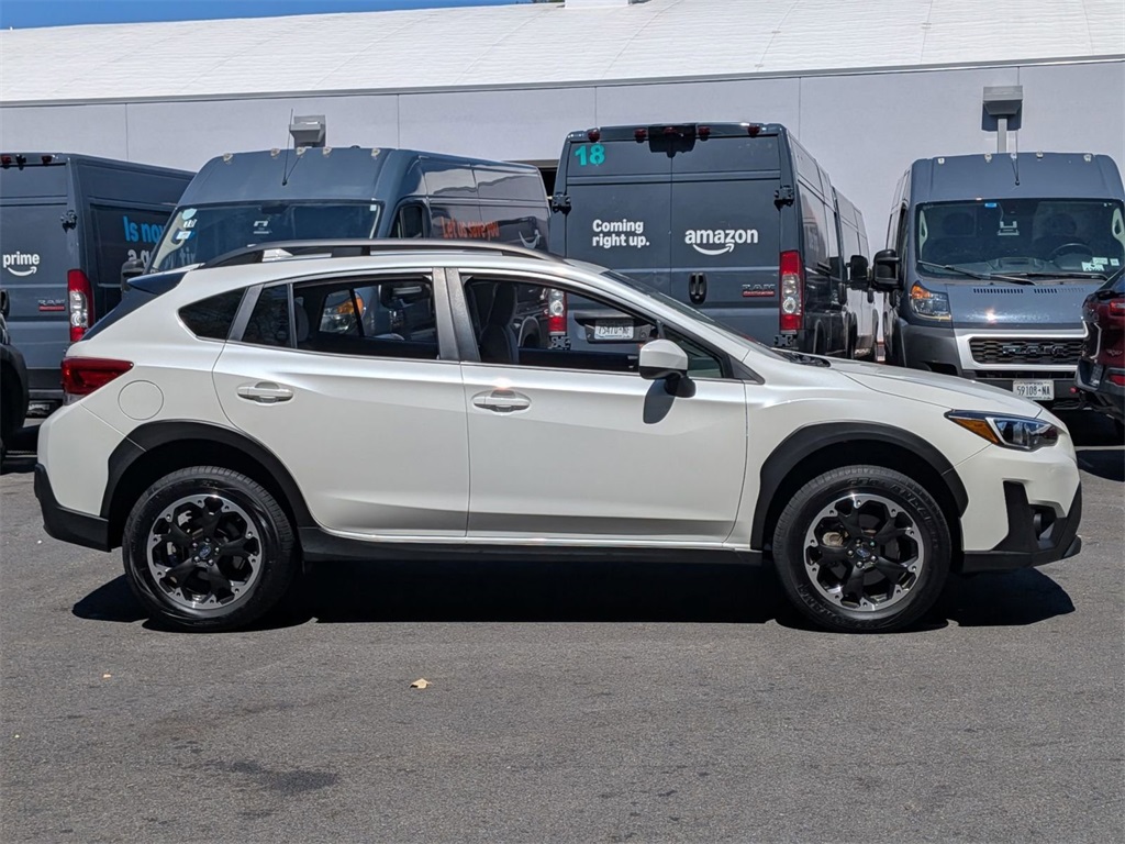 2022 Subaru Crosstrek Premium photo 2
