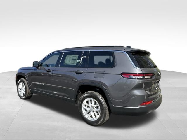 2025 Jeep Grand Cherokee Laredo photo 6