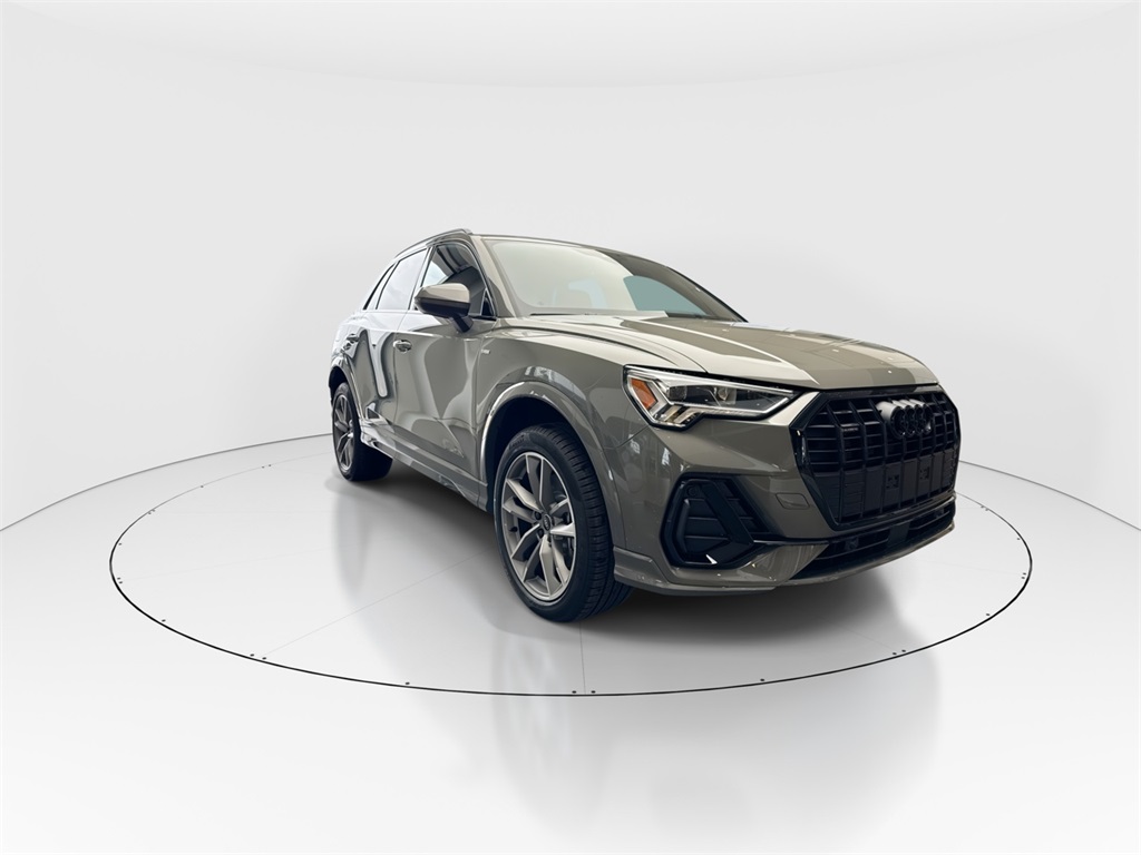 2025 Audi Q3 Premium S line photo 2