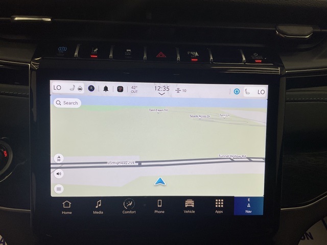 New 2024 Bright White Clear-Coat Exterior Paint Jeep Trailhawk 4xe image 18