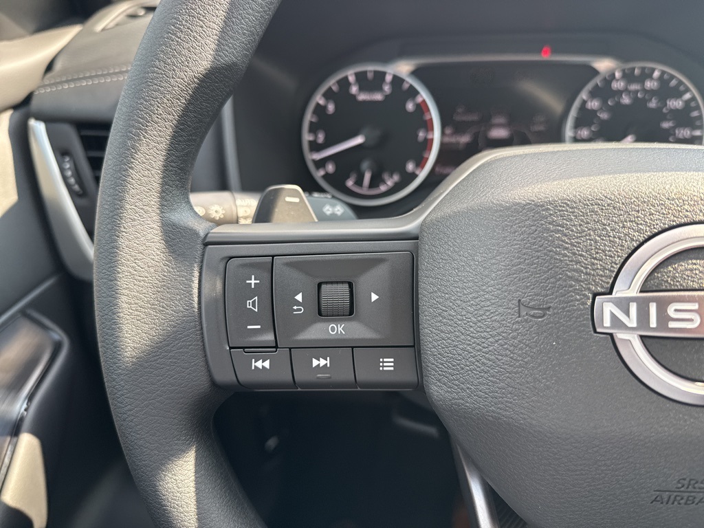 2026 Nissan Rogue S photo 19