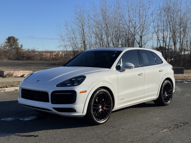 2021 Porsche Cayenne GTS's photo