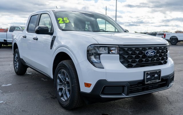 2025 Ford Maverick XLT photo 4