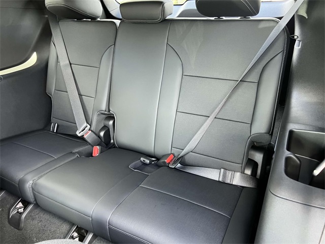 2026 Buick Enclave Preferred photo 13