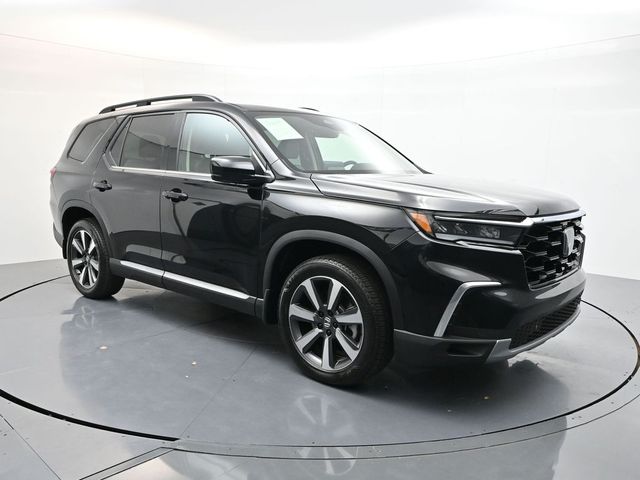 2025 Honda Pilot Touring photo 2