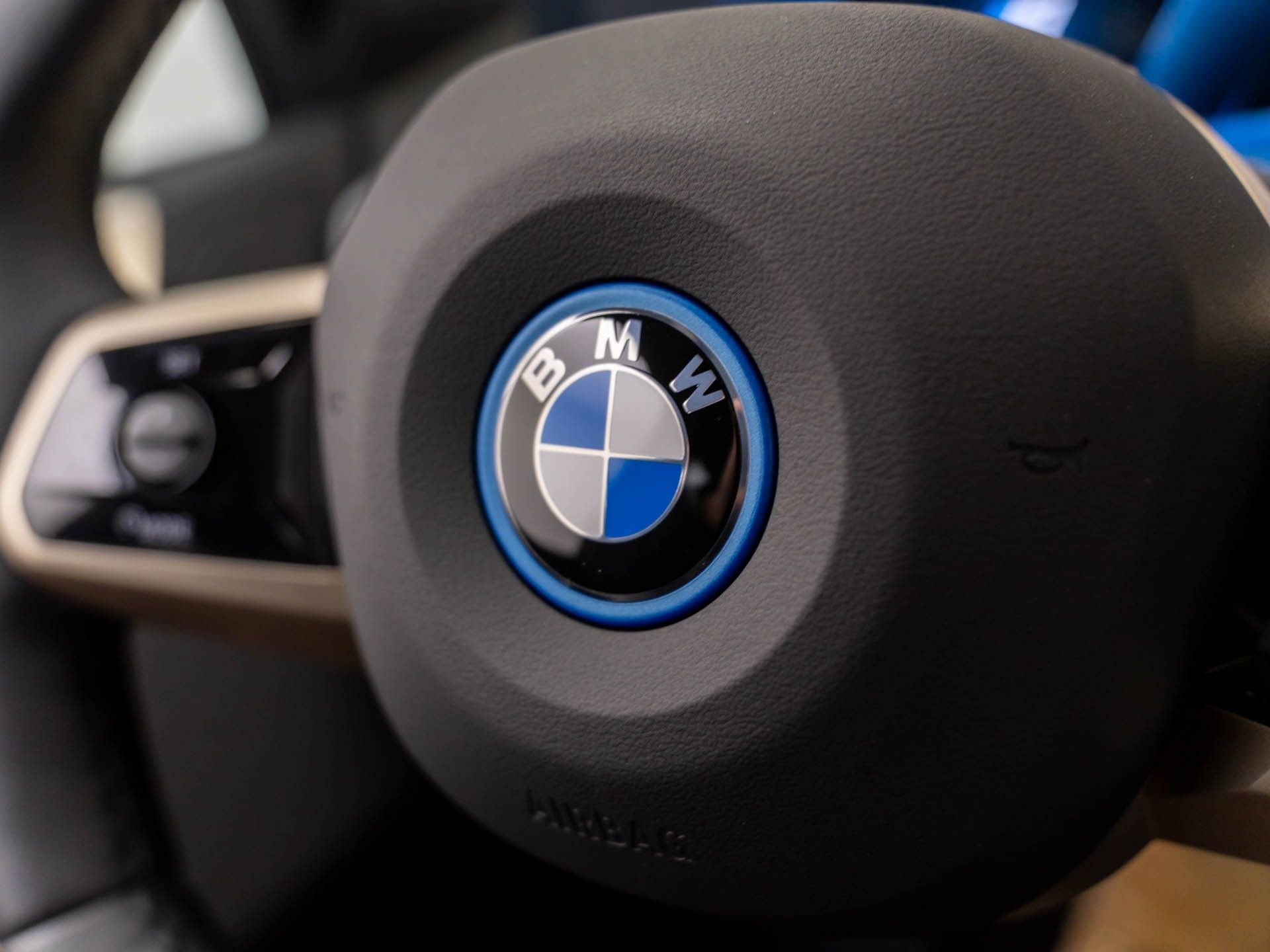 2025 Bmw iX photo 21