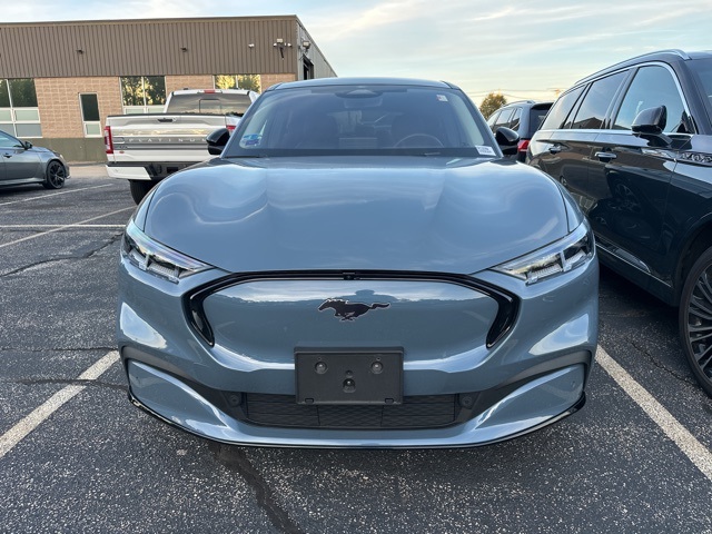 2023 Ford Mustang Mach-E Premium photo 2