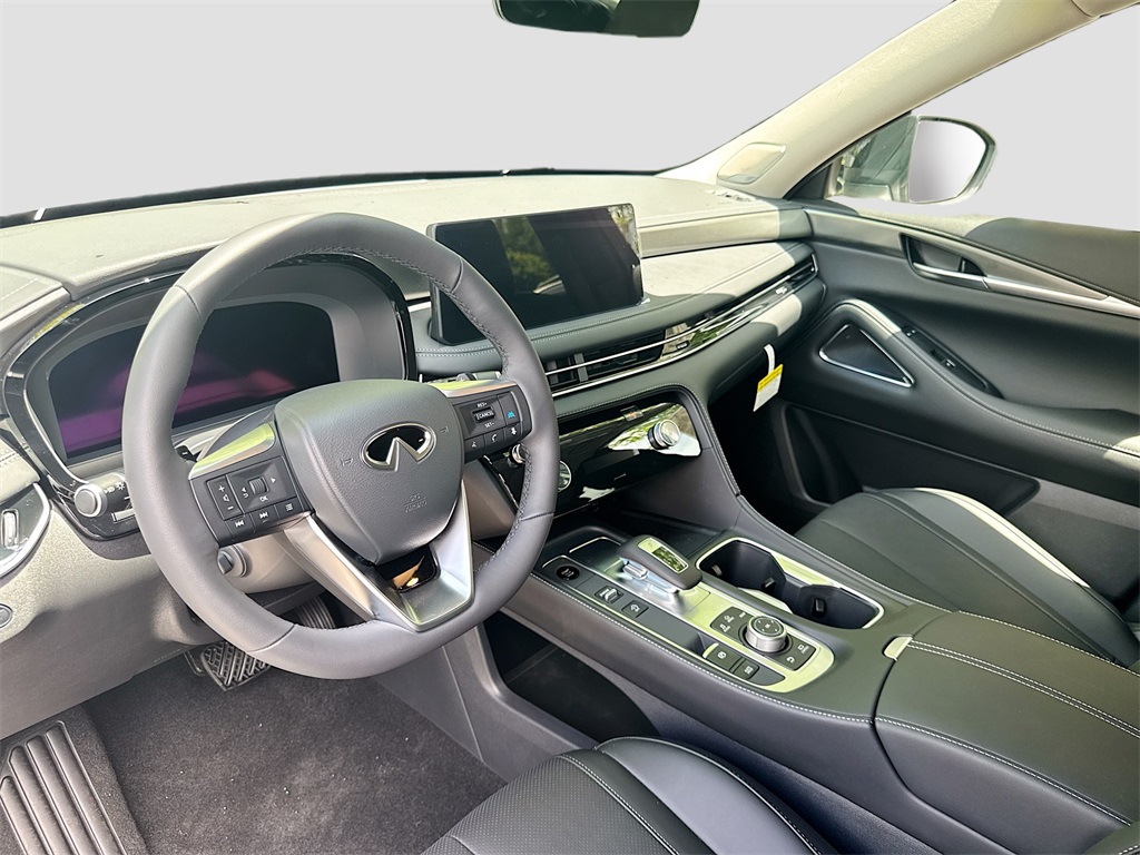 2026 Infiniti QX60 Luxe photo 9