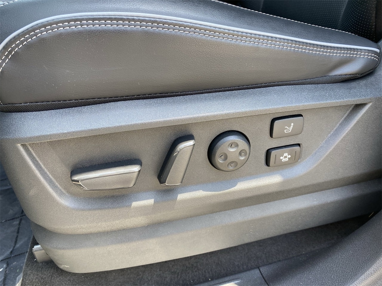 2025 Infiniti QX80 Sensory photo 21
