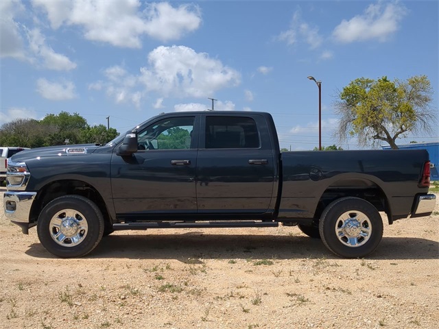 2025 Ram 2500 Tradesman photo 4
