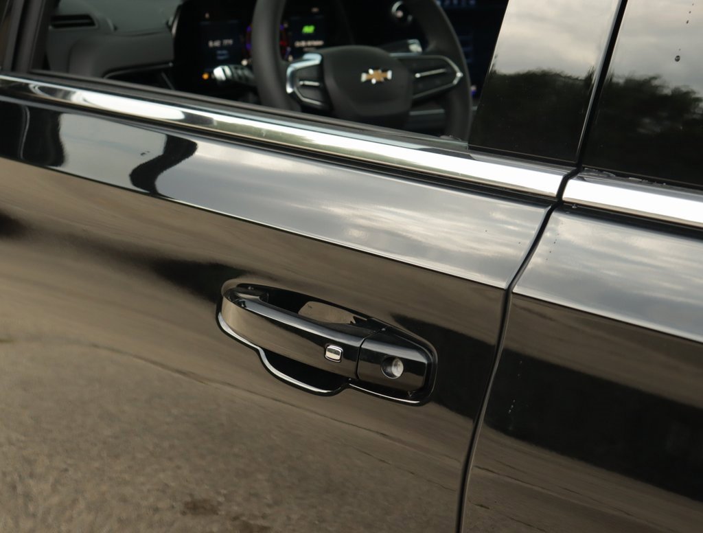 2025 Chevrolet Tahoe LT photo 39