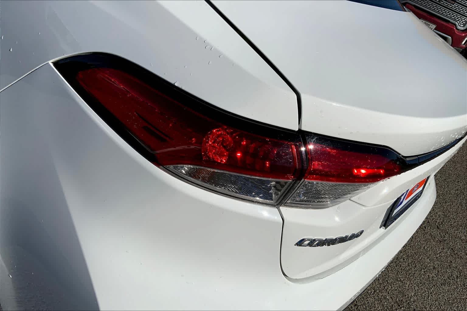 2021 Toyota Corolla LE photo 25