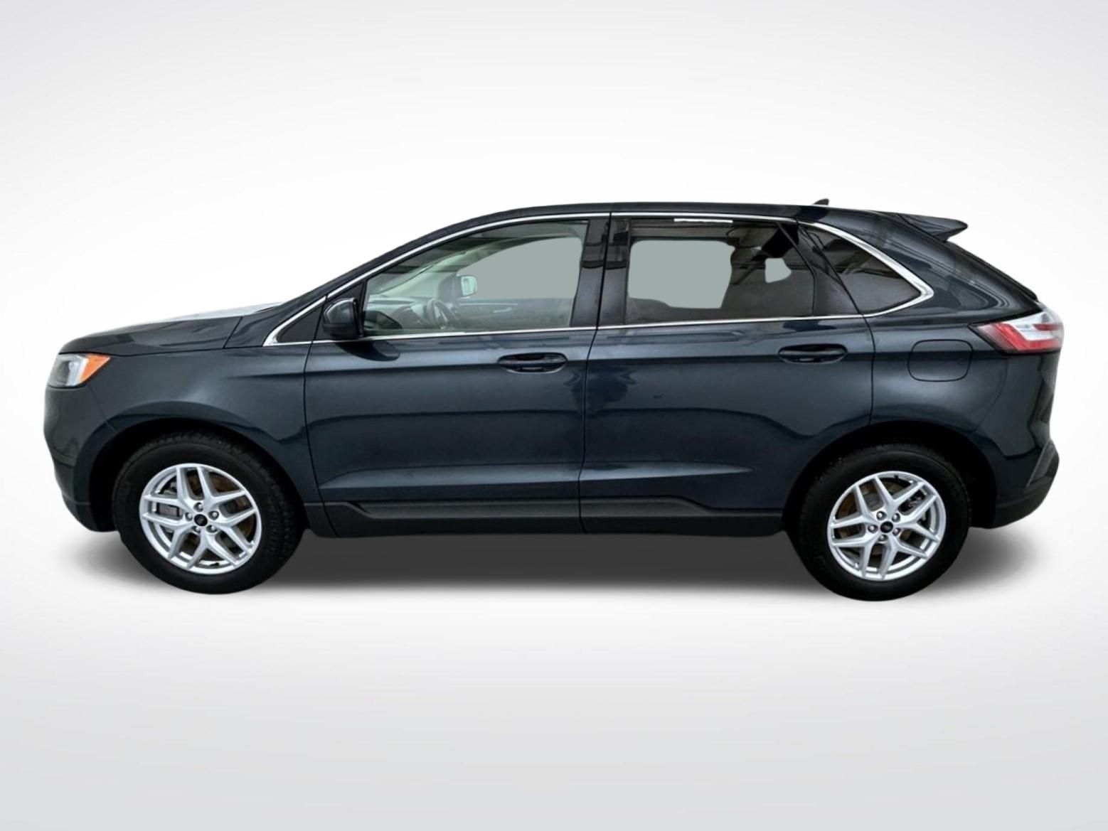 2023 Ford Edge SEL photo 8