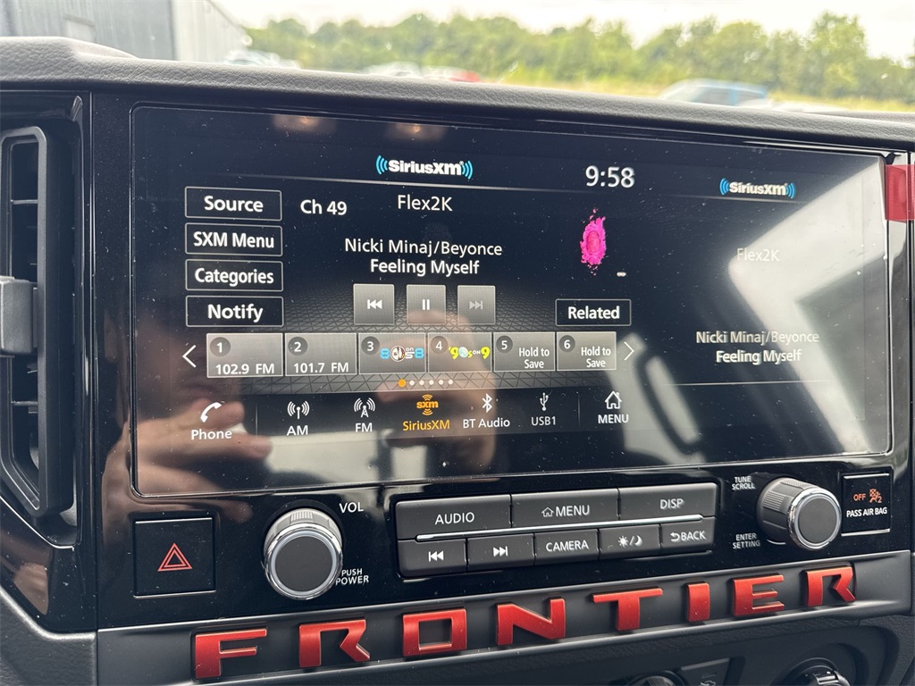 2025 Nissan Frontier PRO-4X photo 16